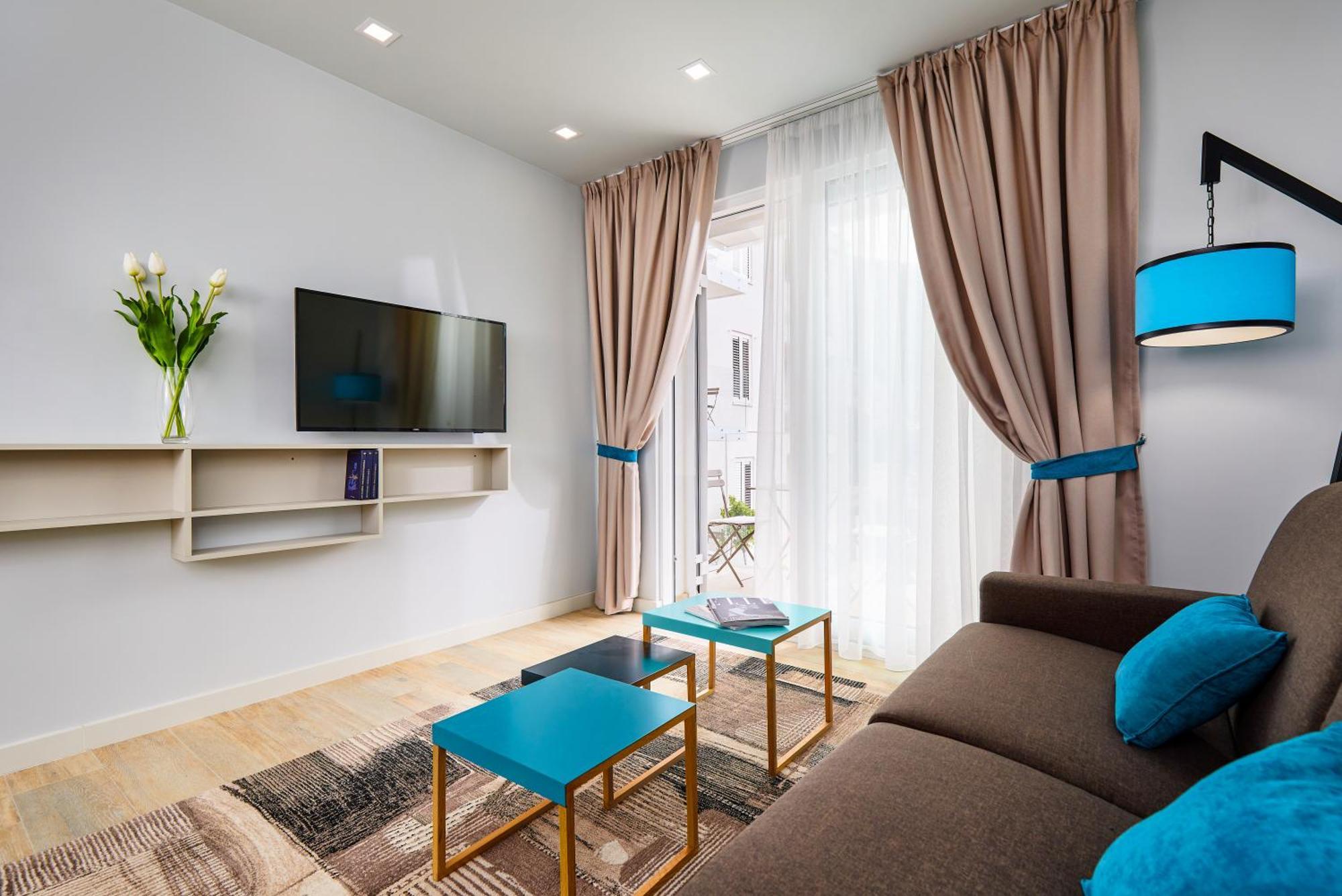Maison W Котор Екстериор снимка